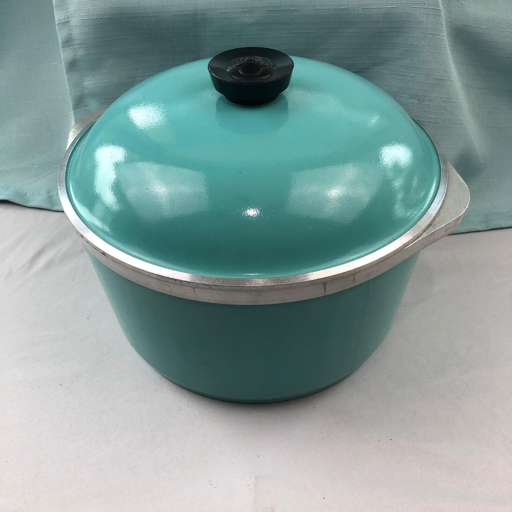 Vintage CLUB Aluminum Cookware 5 Qt Dutch Oven w/ Matching  Lid - Turquoise